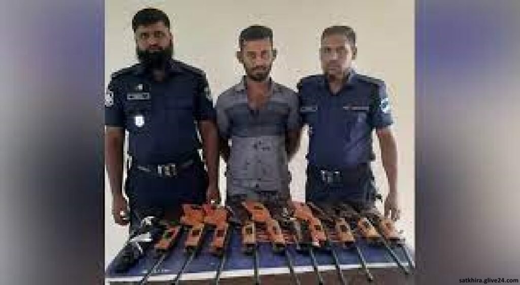 সাতক্ষীরায় ভারতীয় এয়ারগ্যানসহ যুবক গ্রেপ্তার