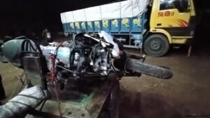 সাতক্ষীরায় ট্রাকের ধাক্কায় মোটরসাইকেল আরোহী দুই এসএসসি পরীক্ষার্থী নিহত